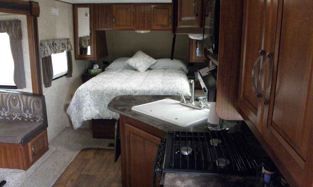 Charleston House | Oregon Coast South Slough Frontage