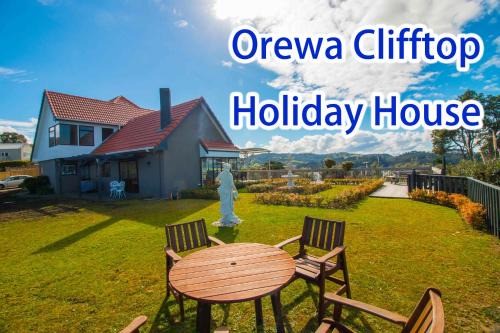 Hatfields Beach Villa | Orewa Cliff Top