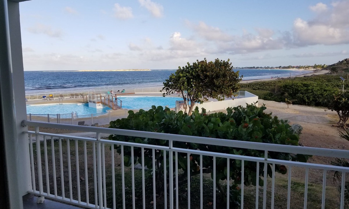 Orient Bay Apartment | Orient Bay Beach Studio, Full Ocean View, Balcony, King Bed, Sofa, Kitchen