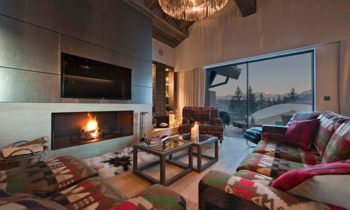 Icogne Ski Chalet | Oriental Inspired Chalet in the Mountains