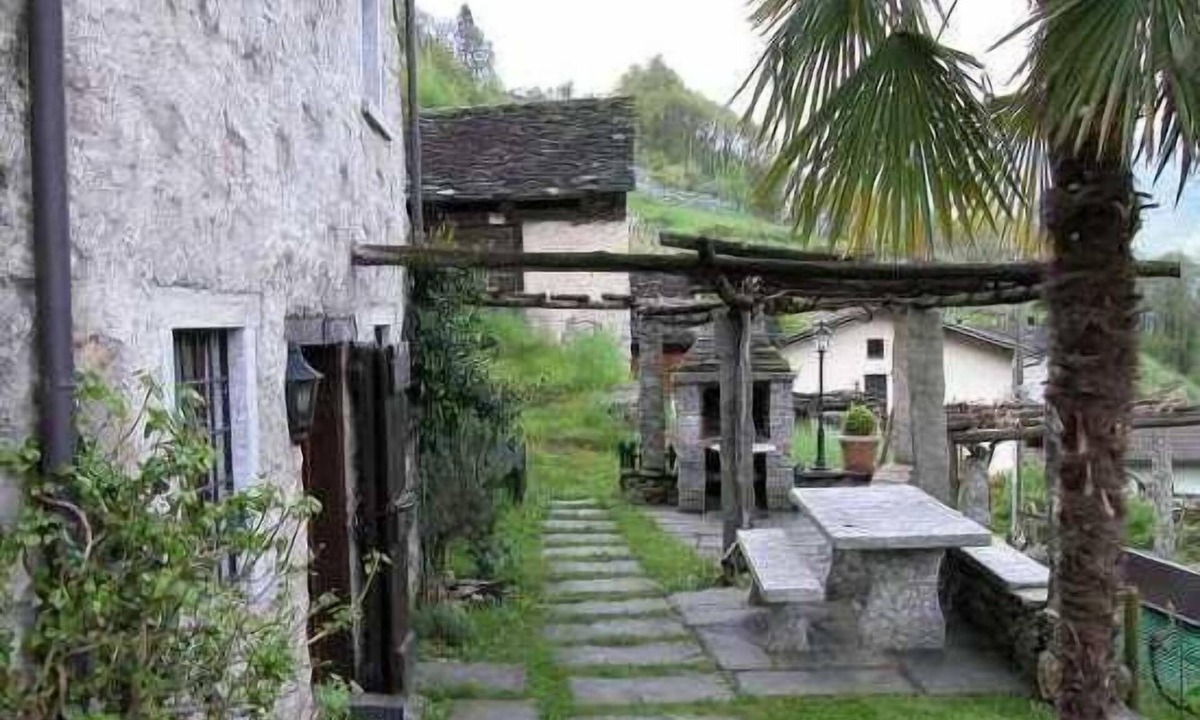 Malvaglia-dagro House | Original, stylish Rustico