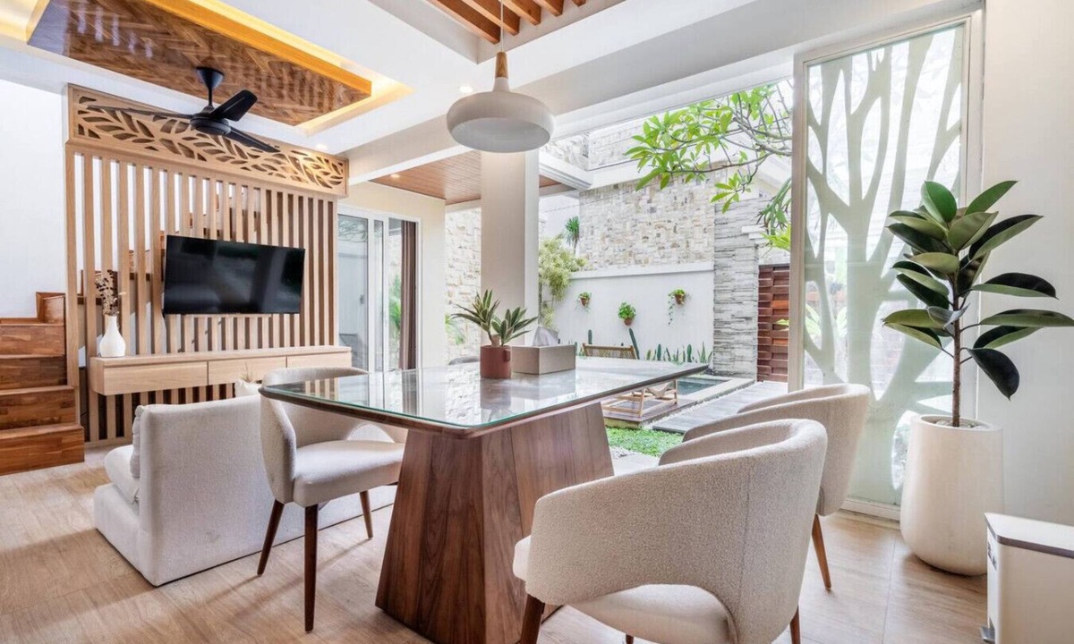 Tumbak Bayuh House | Orivista NEW! Luxe Private Pool Villa w Rooftop
