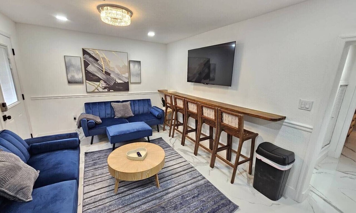 College Park House | Orlando CP Duplex. Pet Friendly. Near DT & WP ‼️