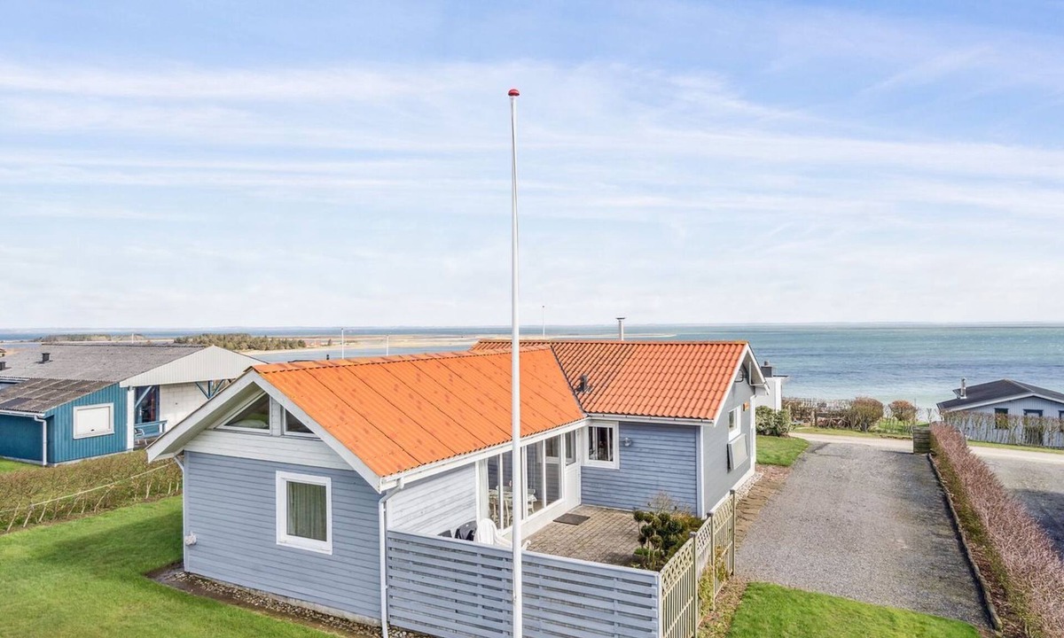 Lemvig House | "Ormar" - 100m to the fjord by Interhome