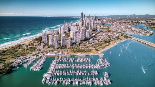 Main Beach Apartment | Oscar On Main Beach Resort