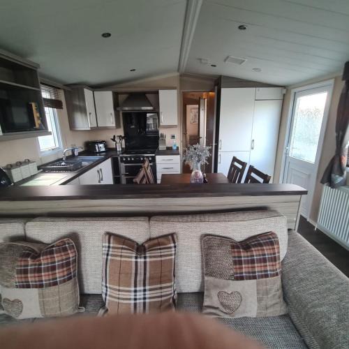 St George Other | Oscars caravan