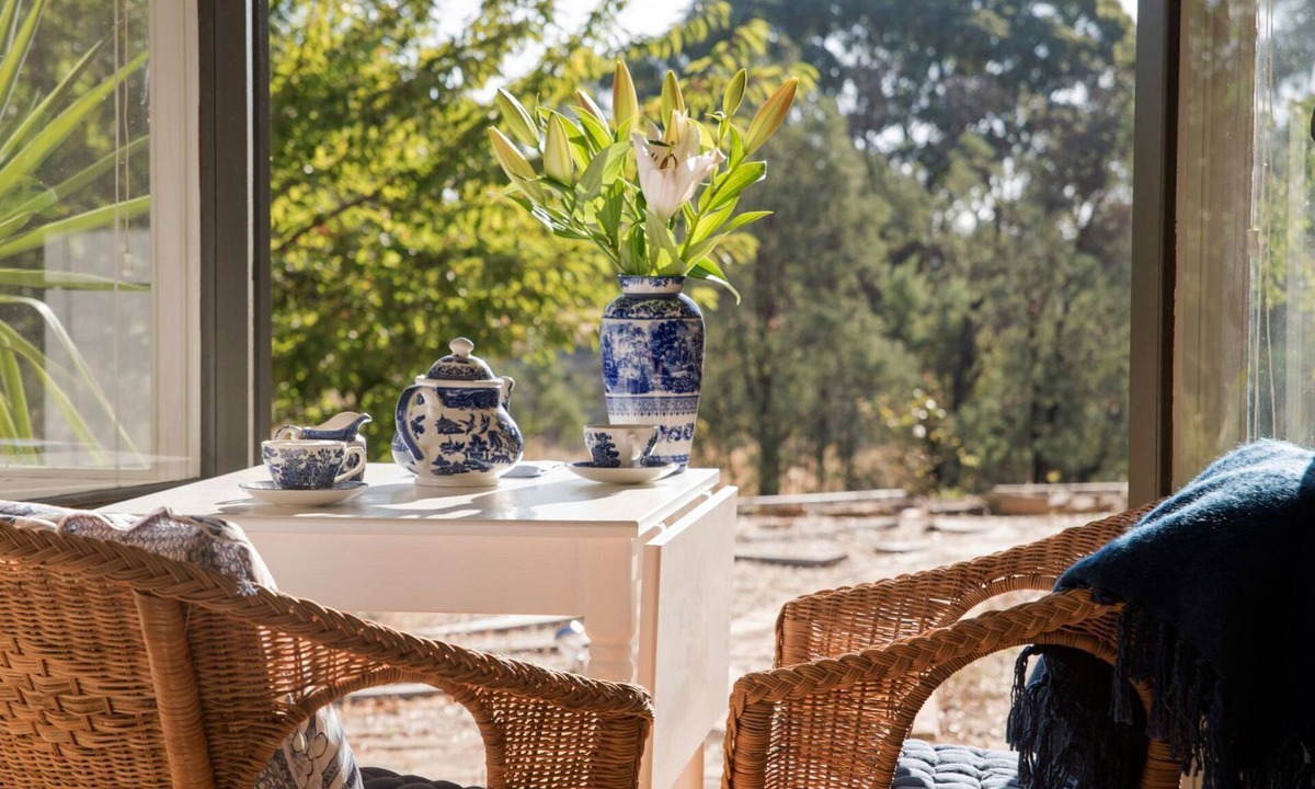 Elevated Plains Cottage | Oscars private spa villa - idyllic couples getaway