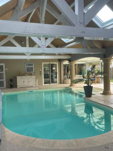 Mesves-sur-Loire Villa | Osiris Espace Piscine couverte et Chauffée