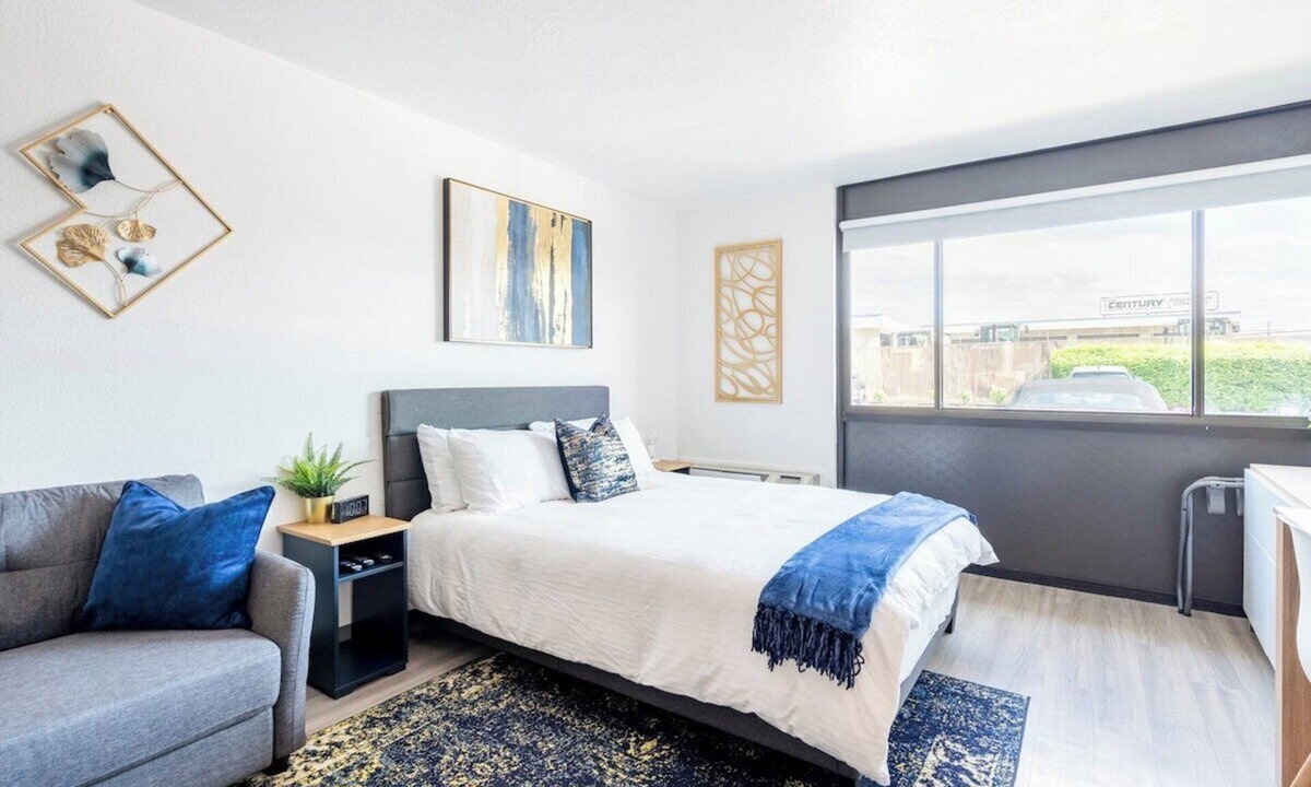 Salt Lake City Apartment | Oslo Sapphire Flat · Sapphire Flat - Close to Ski Slopes & Downtown