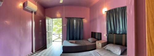 Kota Kinabatangan Bed & Breakfast | Osman homestay1