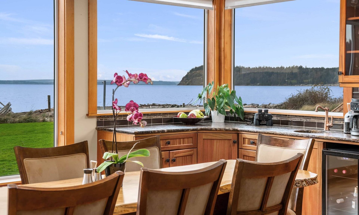 Clinton House | Osprey Beach House