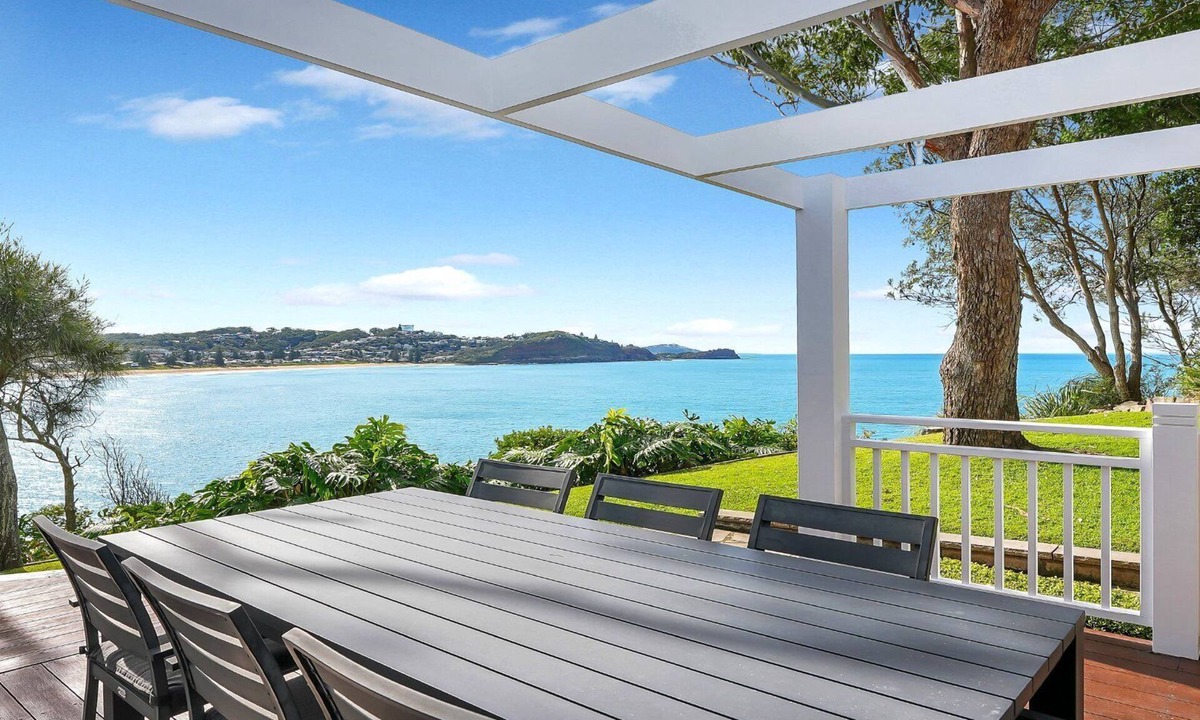 Avoca Beach House | OSPREY HOUSE | Ocean Views , WIFI | Accom Holidays