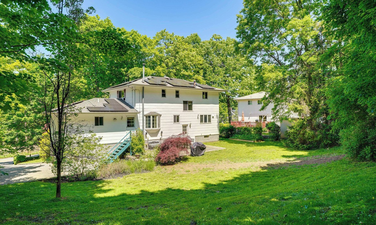 Ossining House | Ossining Vacation Rental Near River, Trails & MTA!