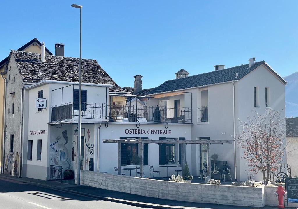 Riazzino Hotel | Osteria Centrale - B&B