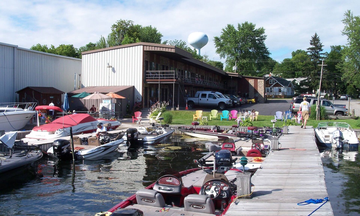 Alexandria Bay Hotel | Otter Creek Inn