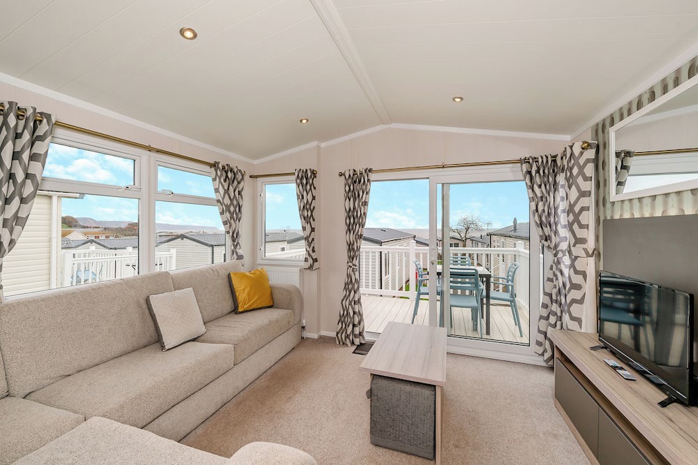 Otterton House | Otterton Premier Plus 3