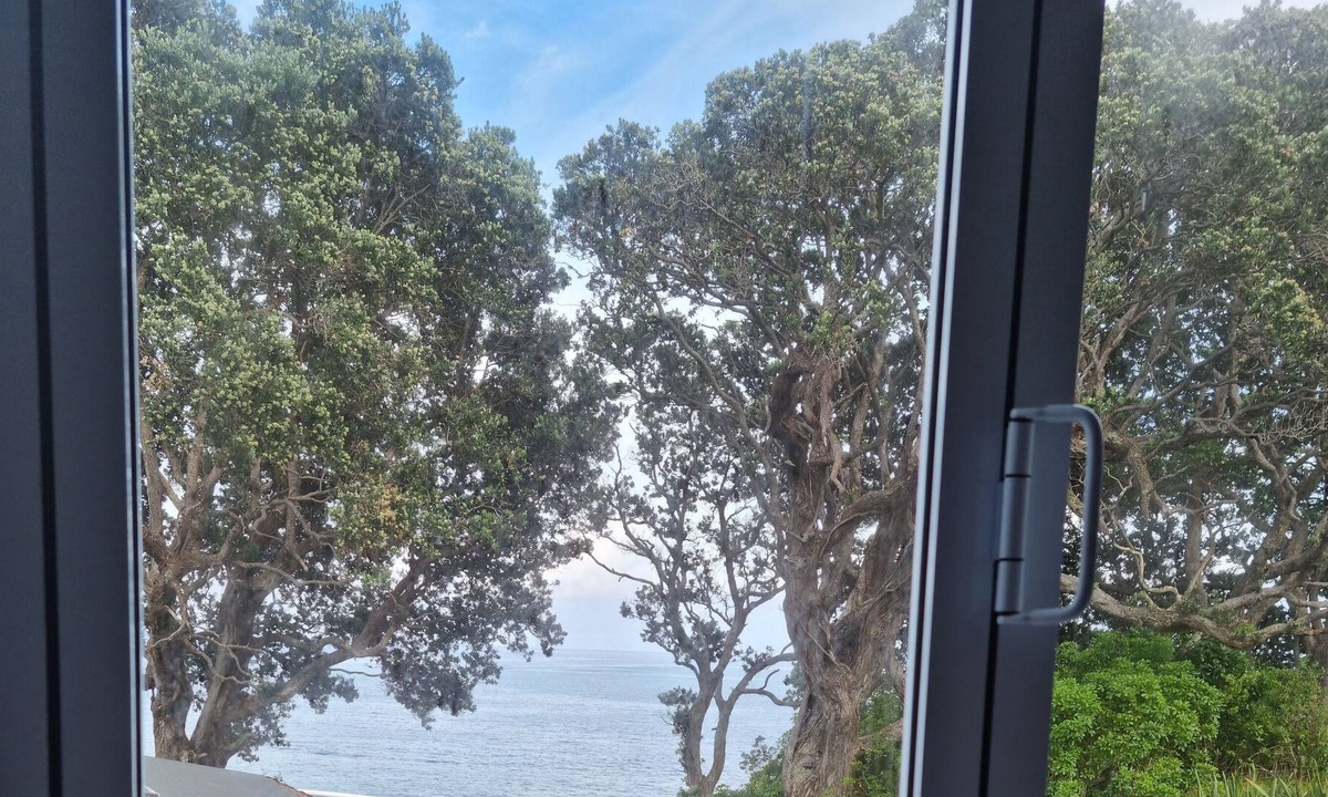 Te Kaha Ski Chalet | Our Coastal Hideaway No 2.