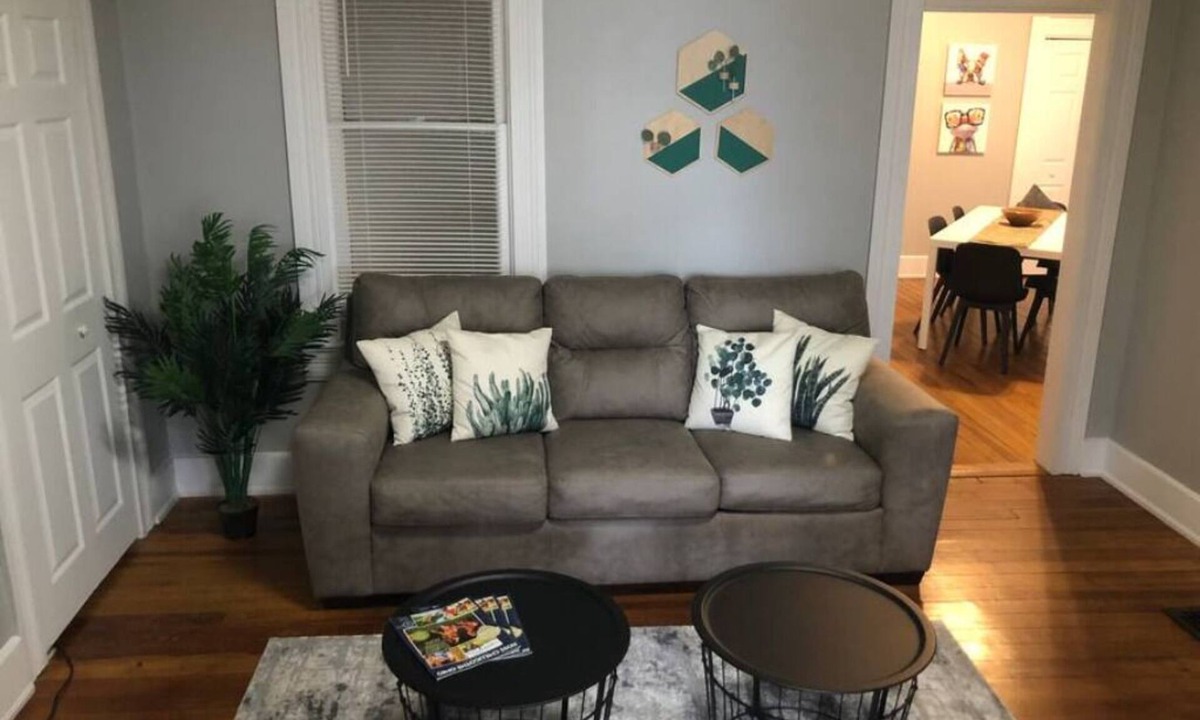 Chillicothe House | Our Laffin' Place