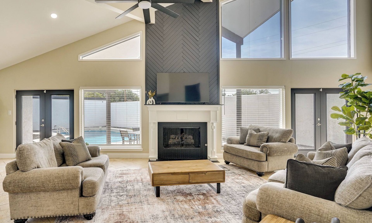 Midland Cottage | Outdoor Entertainment Area: Spacious Midland Home!