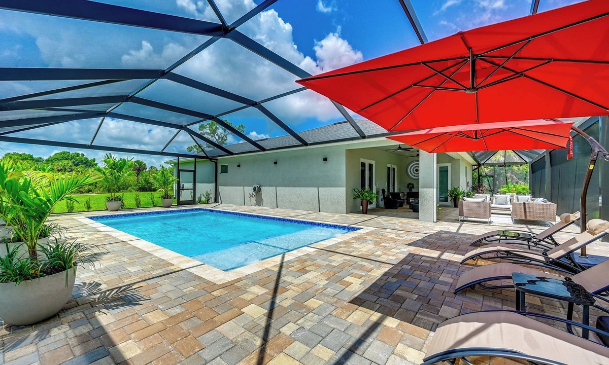 Rural Estates House | Outdoor Oasis: Upscale Hideaway in Naples!