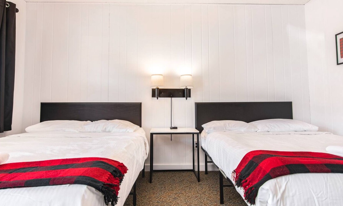 Balsam Lake Hostel | Outdoors Inn Room #2