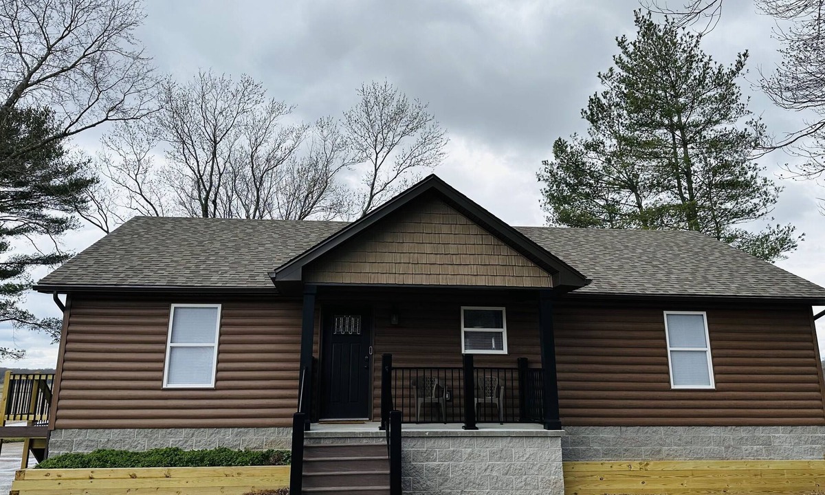 Jonesboro Cabin | Outdoorsman Paradise