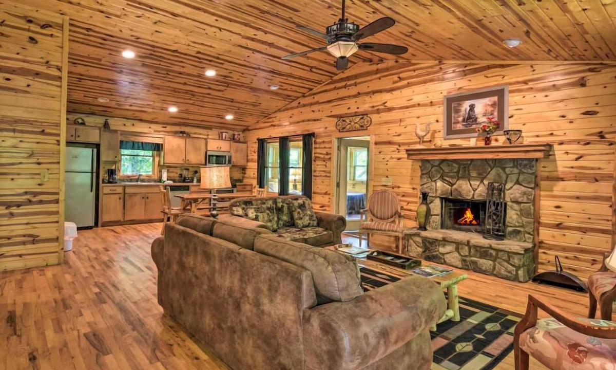 Helen Cabin | Outlook Cabin! Close to Helen!