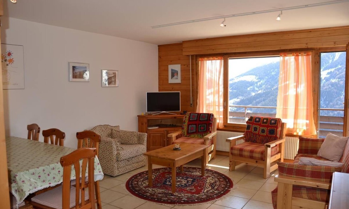 St. Luc Apartment | Outside: on the 3rd floor of a 5-storey building at the entrance of the village, elevator, south-fac