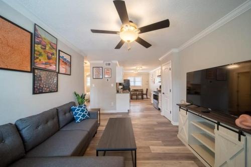 East Ocean View Apartment | OV Mosaic - River Suite