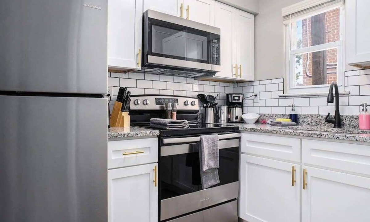 East Ocean View Apartment | OV Mosaic Sunrise Suite