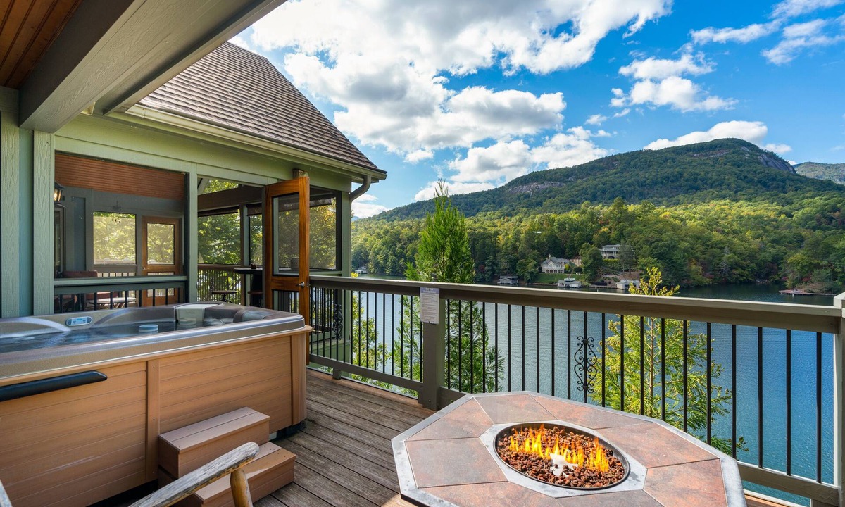 Lake Lure House | Over the Edge - Lakefront, hot tub sleeps 10