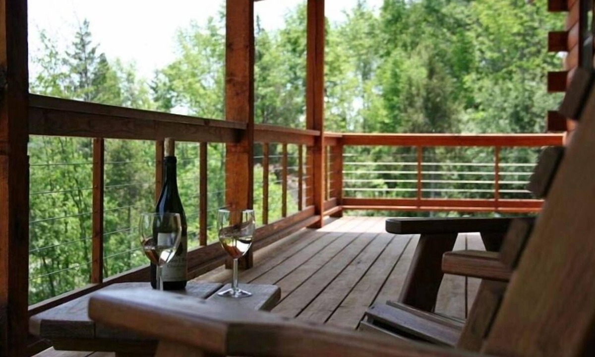 Town of Jerusalem Cabin | Overlook Cabin: E. Bluff Drive, Lake View, Hot Tub, Firepit, Central-AC, Private