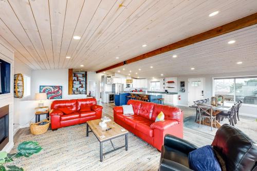 Newport House | Overlook