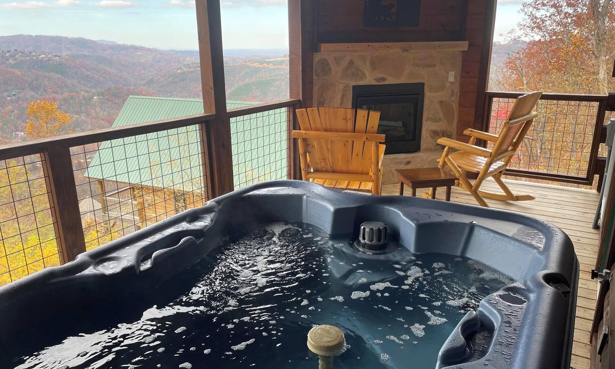 Gatlinburg Cabin | Overlooking Adventure by Jackson Mountain Rentals