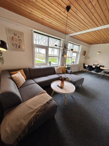 Holstebro Municipality Apartment | Overnatning med plads til mange