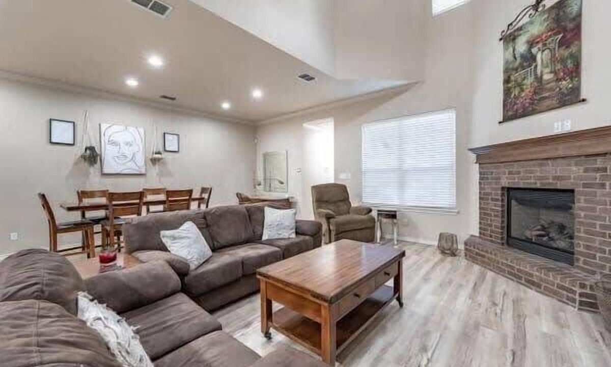 North Overton House | Overton Opulence - 3BR 3BA - Close to Tech