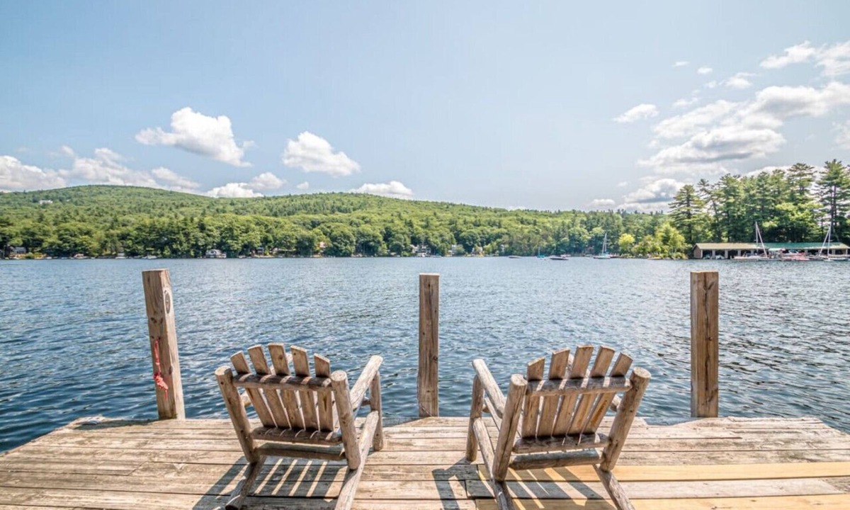 Newbury House | Overwater Bliss | Private Dock + 4 Min to Sunapee