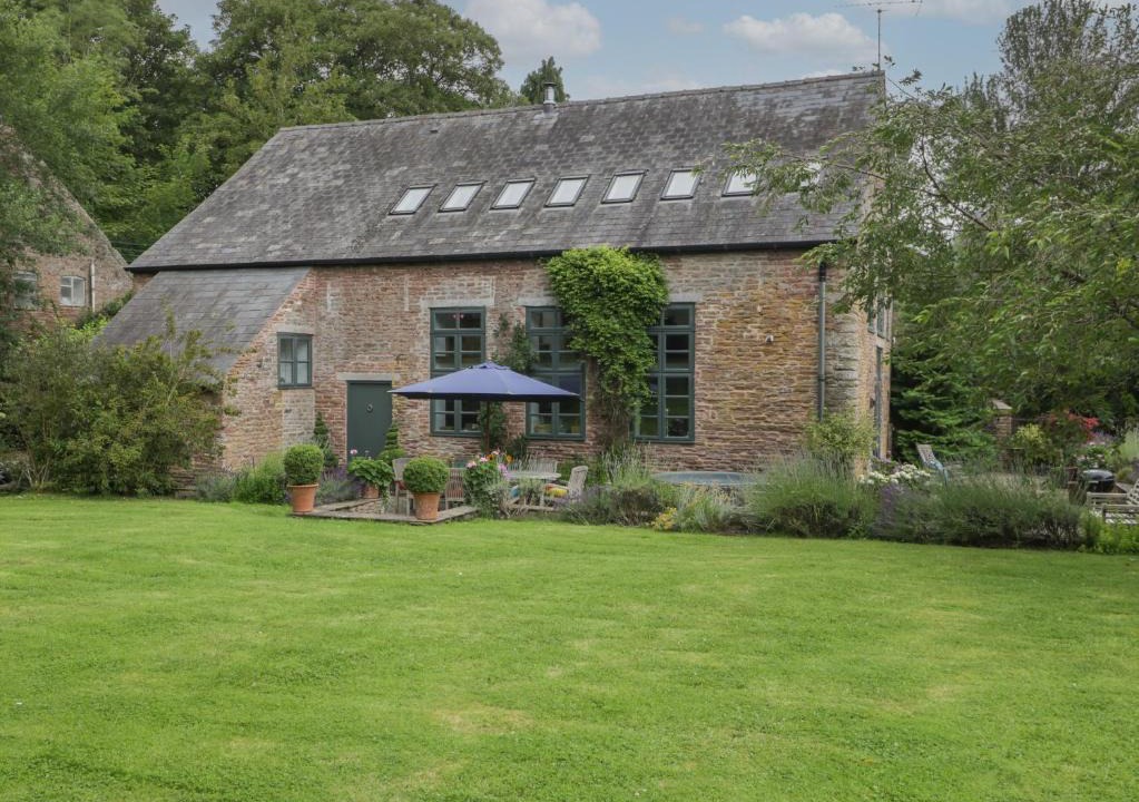 Little Cowarne House | Owl Barn