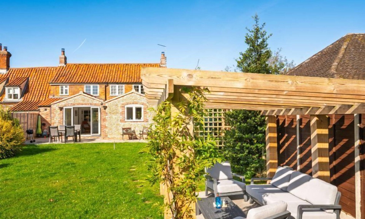 Great Snoring House | Owl Cottage, Great Snoring, Norfolk