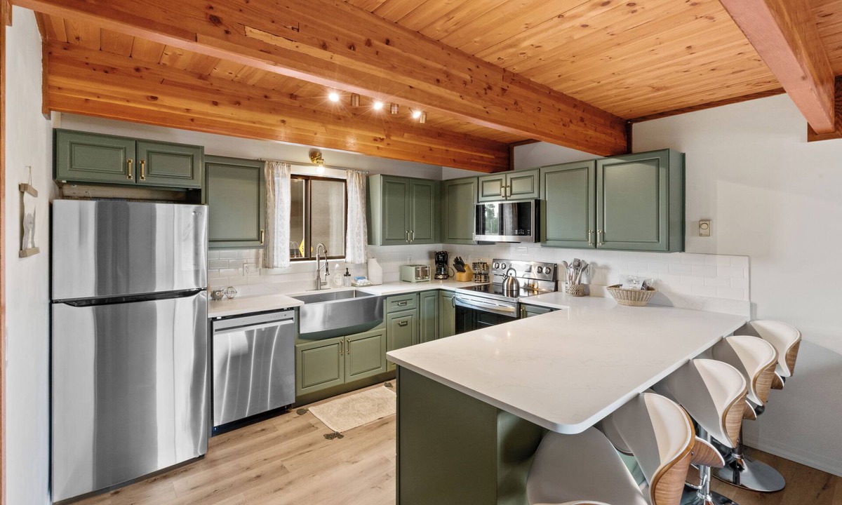 West Yellowstone House | Owl's Nest