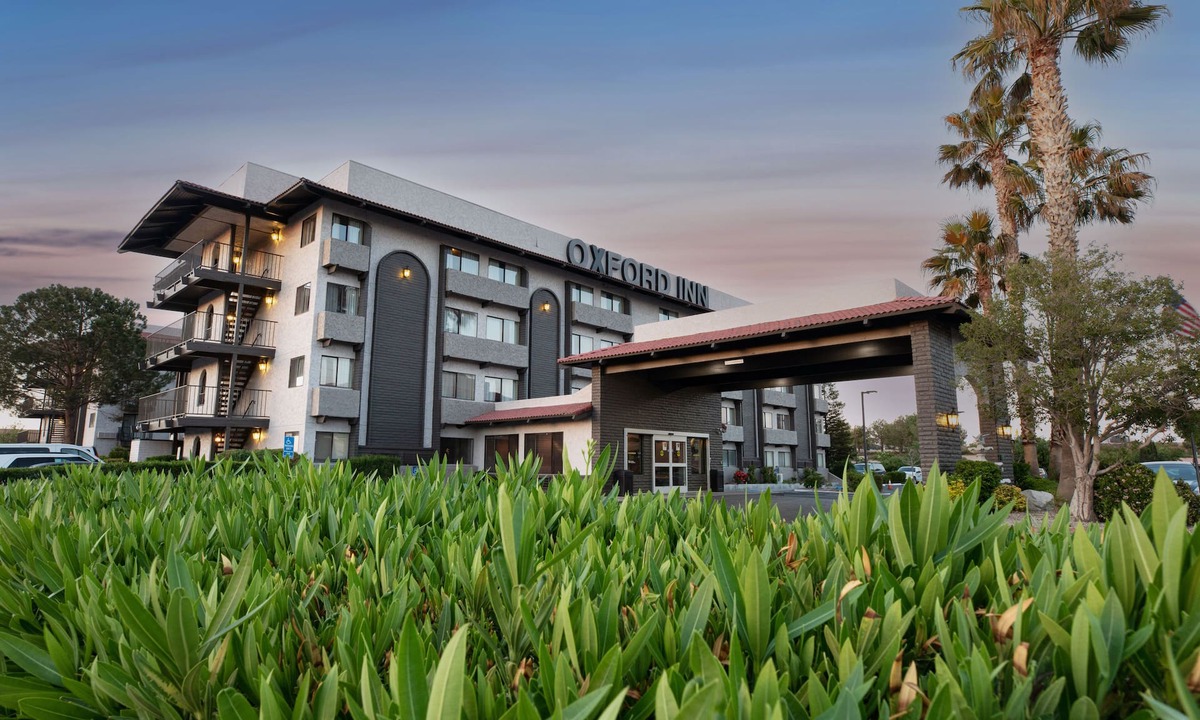 Lancaster Hotel | Oxnard Inn Lancaster