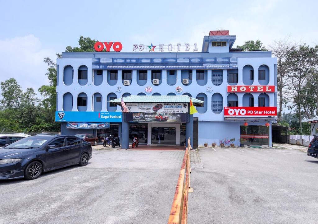 Taman Mewah Hotel | OYO 1136 Pd Star Hotel
