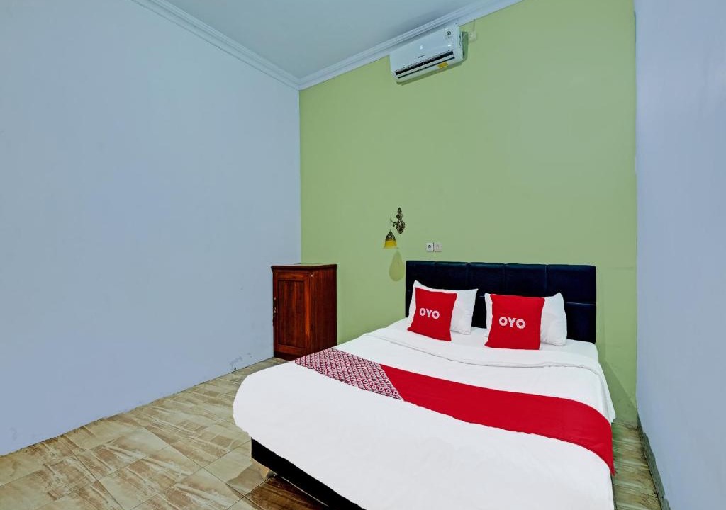 Borobudur Hotel | OYO 3355 Homestay Syariah Asyuban