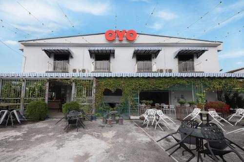 Muar Hotel | OYO 778 Bmw 2 Hotel