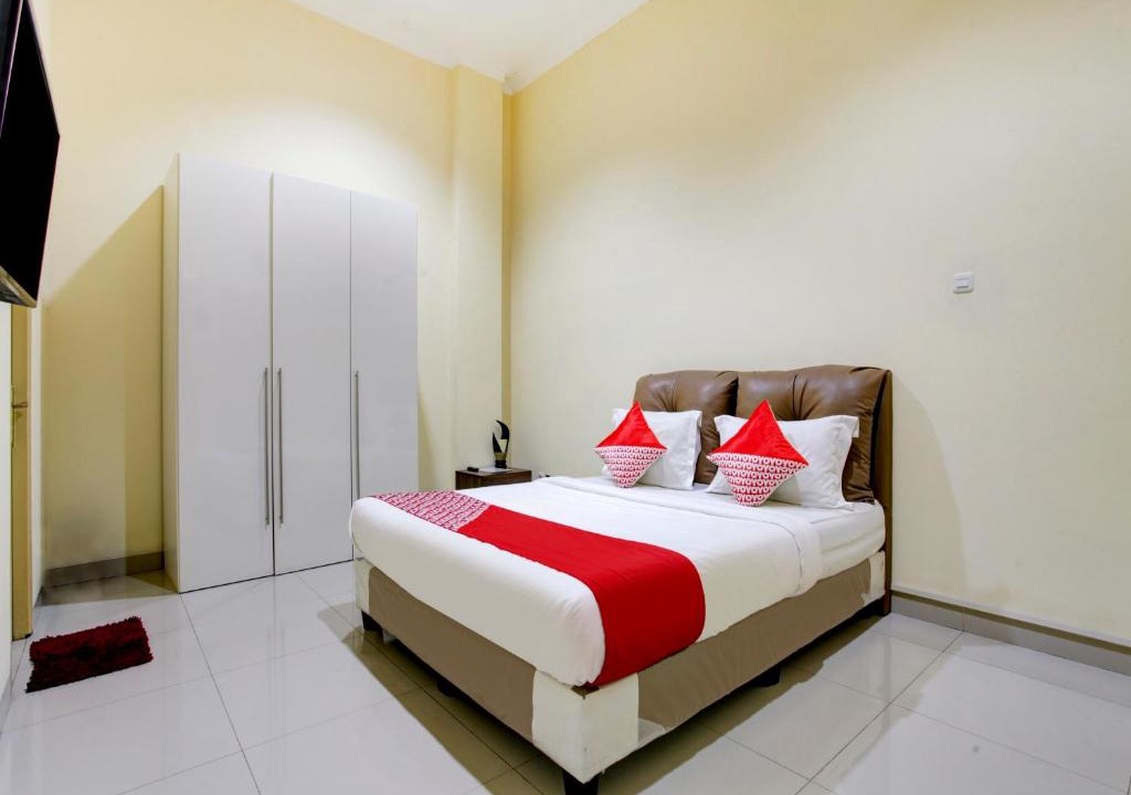 Senen Hotel | OYO 90141 3a Syariah