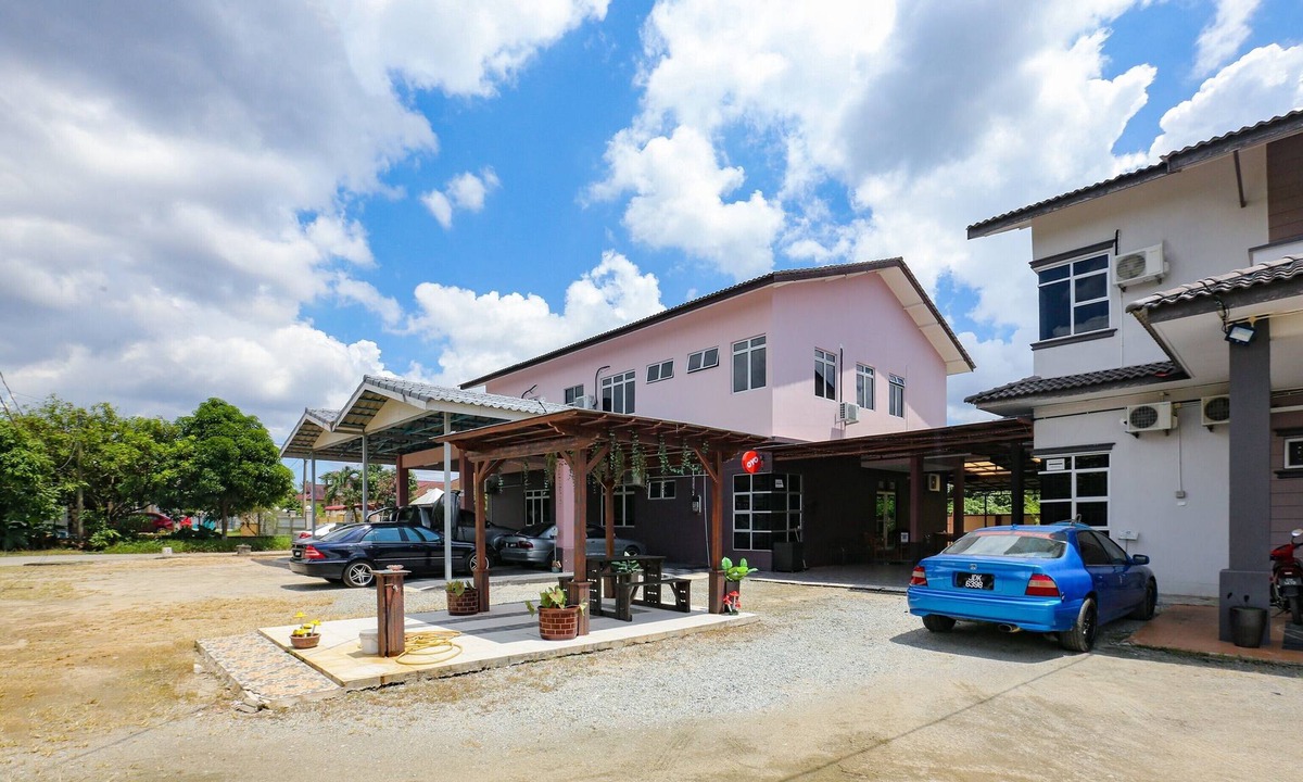 Wakaf Che Yeh Hotel | OYO 90274 Wadi Isfa Inn