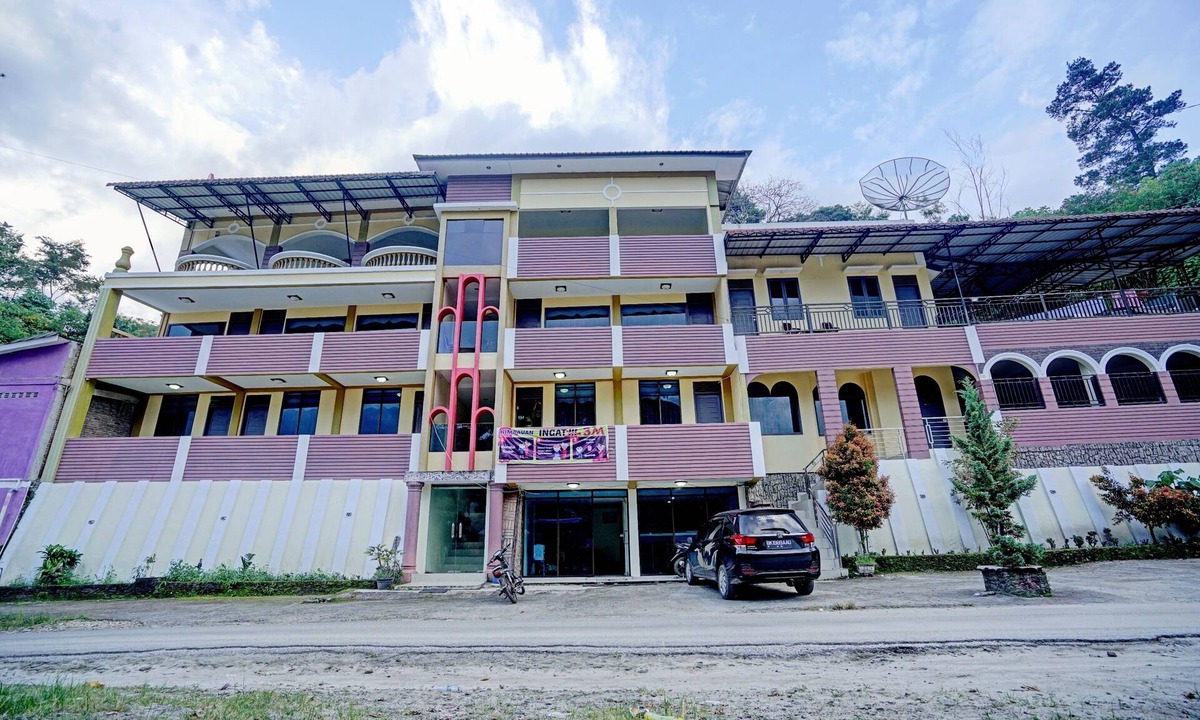 Sei Pinang Hotel | OYO 90331 Hotel Toba Shanda