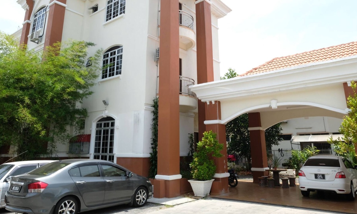 Kota Bharu Hotel | OYO 905 Hotel De'Light Villa