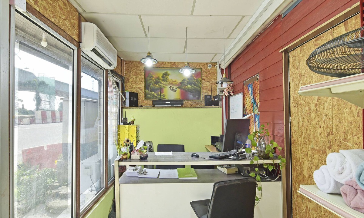 Wakaf Bharu Hotel | OYO 90535 Wakaf Bharu Inn