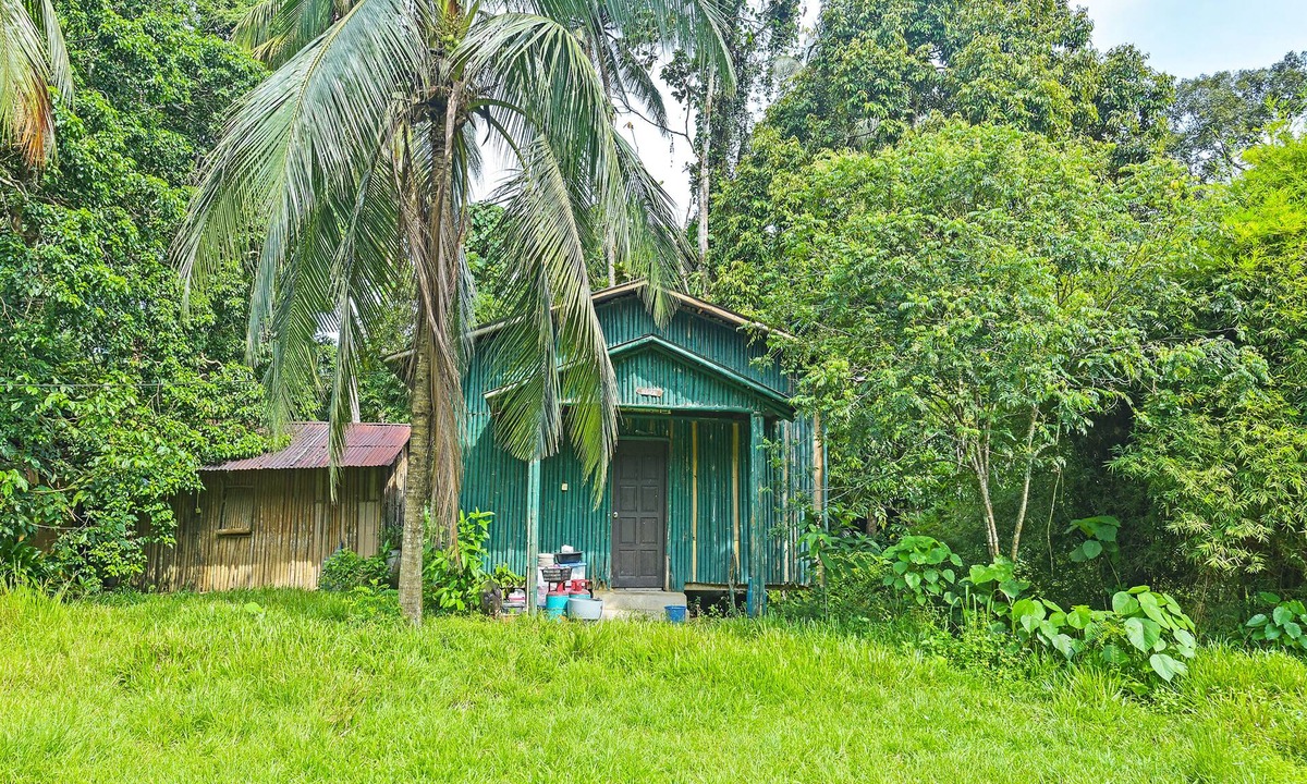 Pekan Hotel | OYO 90657 D'ambang Resort